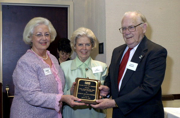 Presentation of the Friends of the TCU Library Friend of the Year award.
